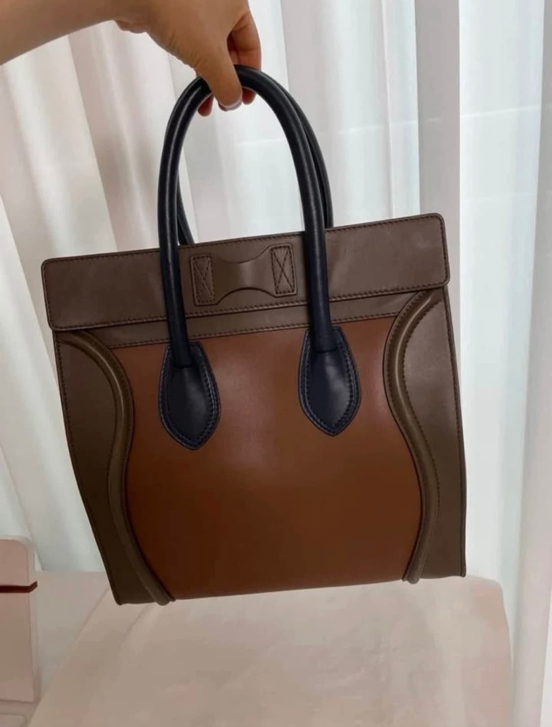 셀린느 러기지백 상품이미지2