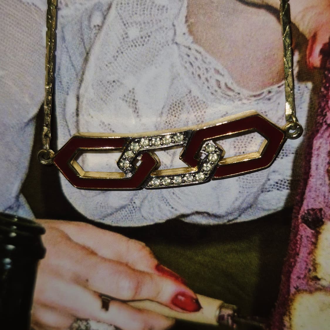 79s 지방시 g로고 레드 에나멜 파베 초커 상품이미지6