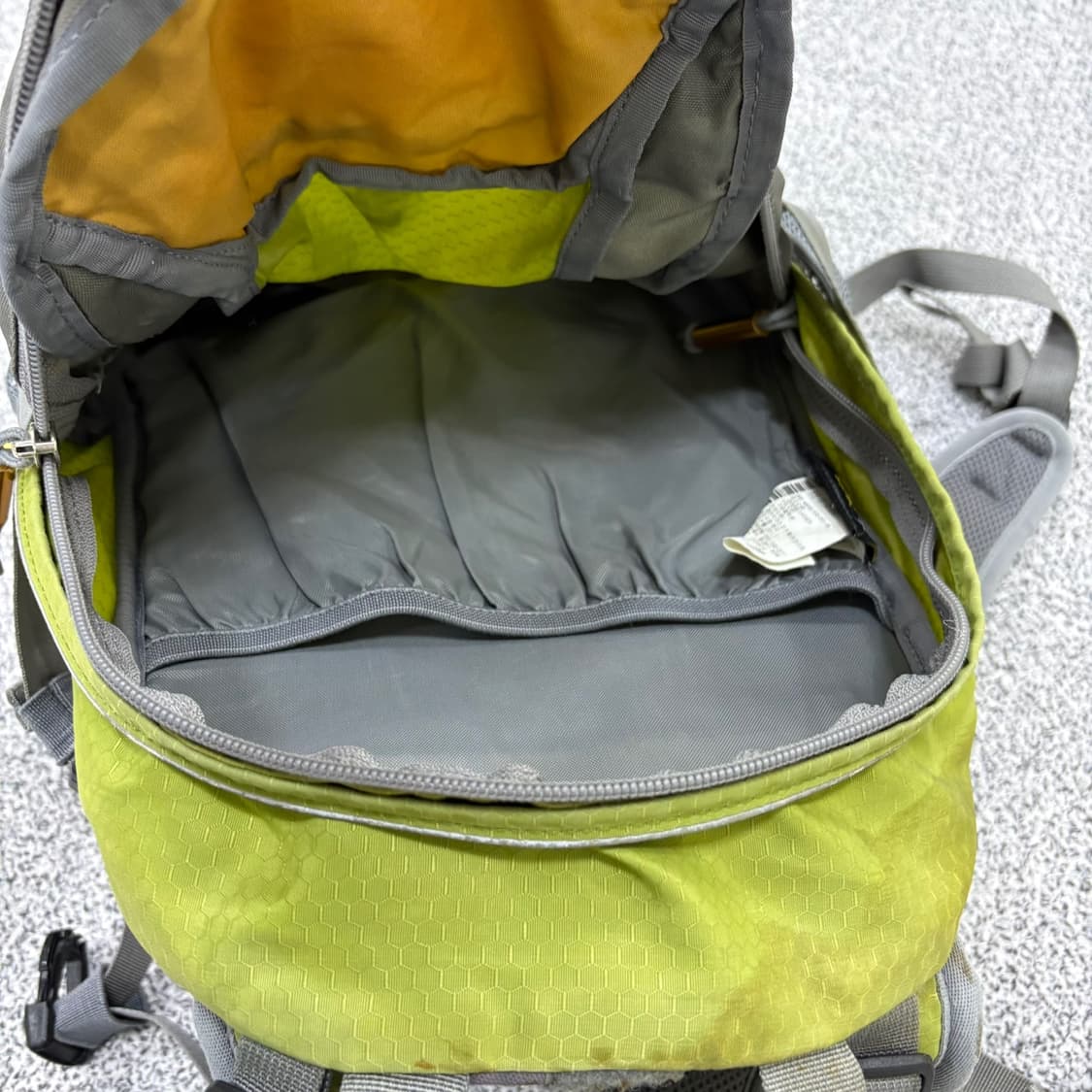 18L 마운틴하드웨어 등상 가방 백팩 0331J 상품이미지6