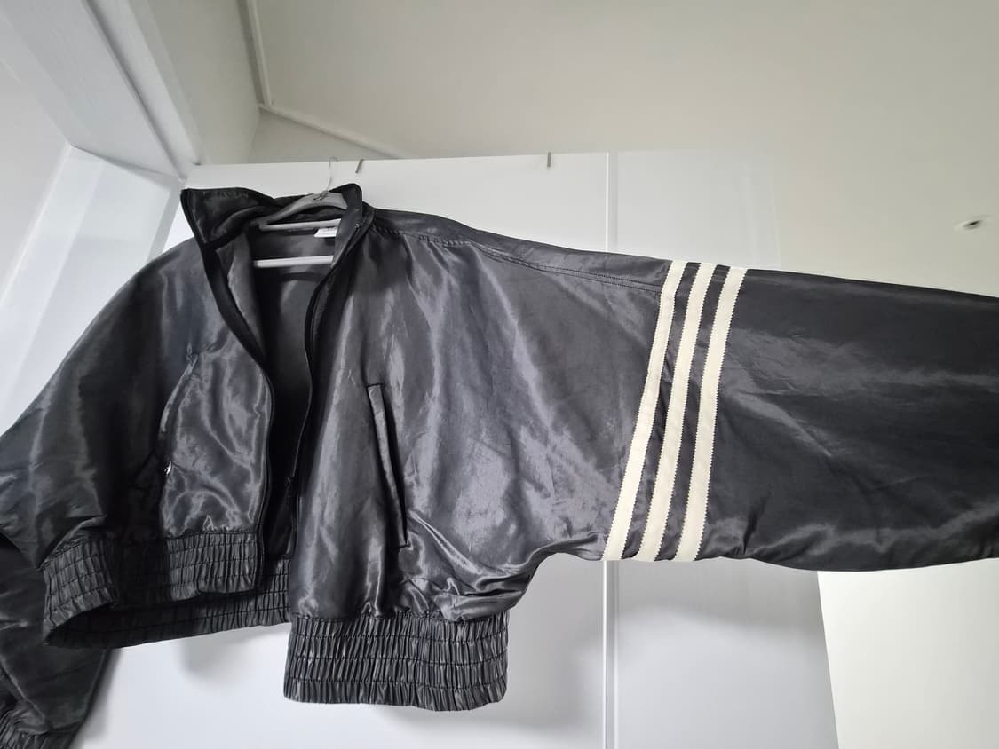 우먼 오리지널 뉴클래식 크롭 트랙탑  상품이미지2