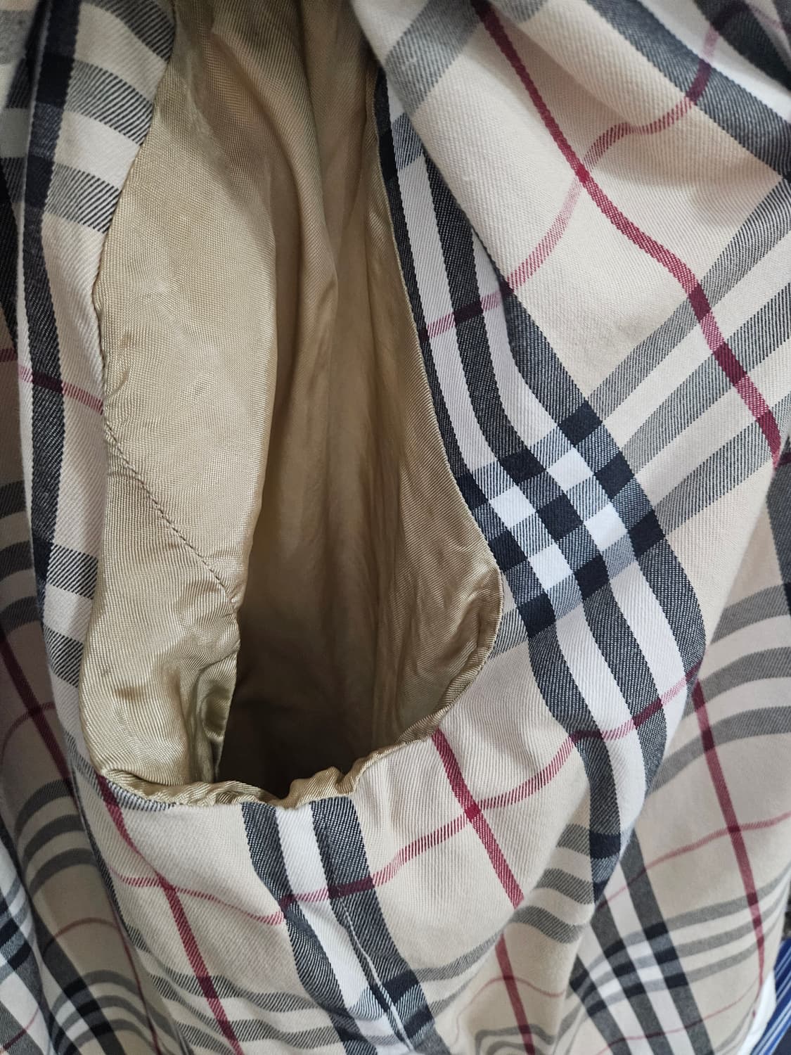 버버리 퀼팅 자켓 상품이미지4