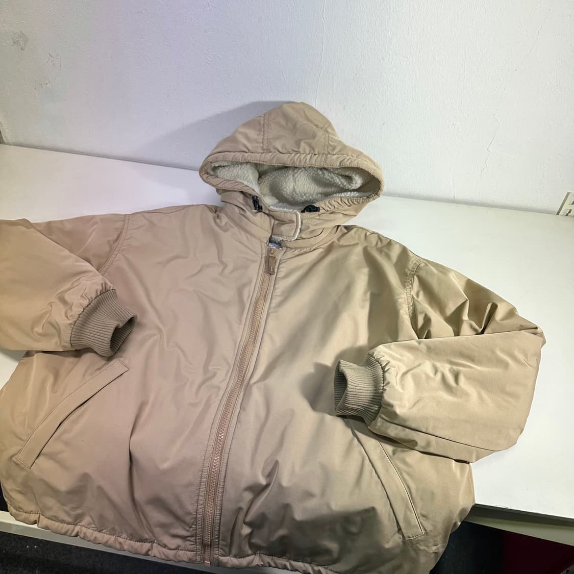 우먼L 니코앤드 베이지 오버핏 안감양털 후드점퍼 상품이미지1