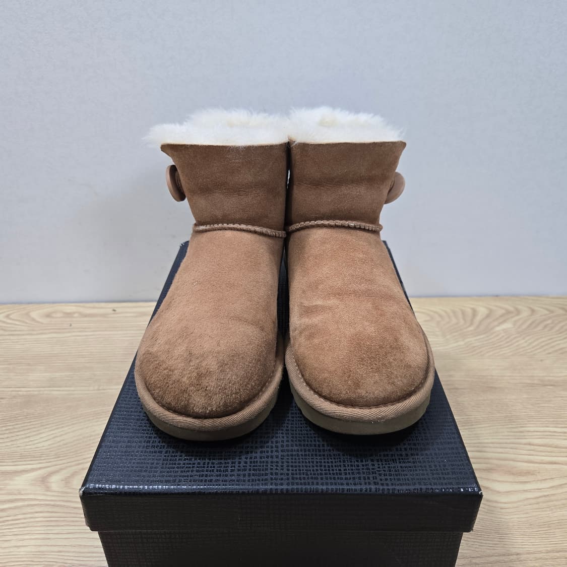 230 어그 UGG 베일리 미니 체스트넛 상품이미지2