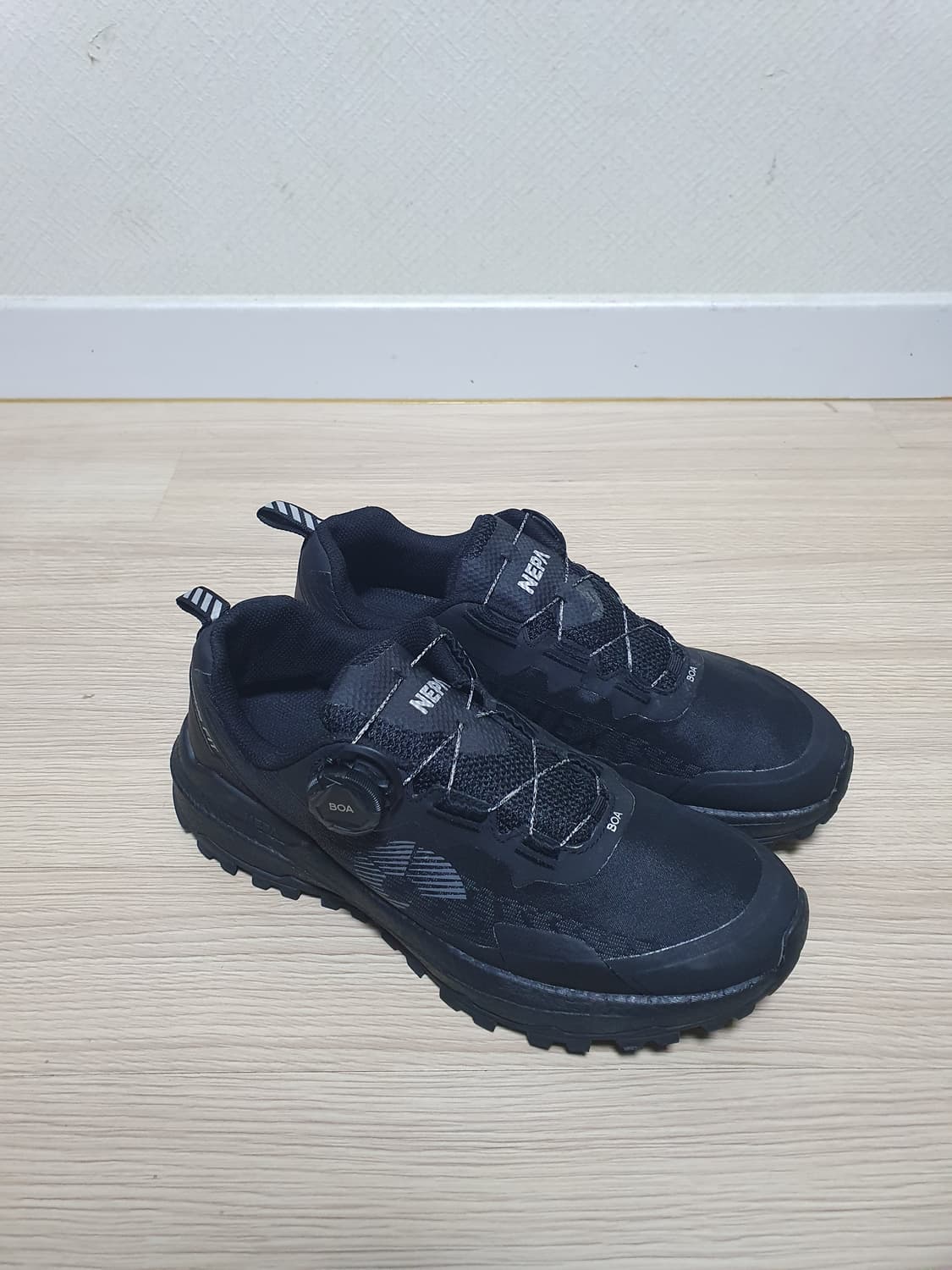 네파 고어텍스 트레킹화 260 상품이미지2