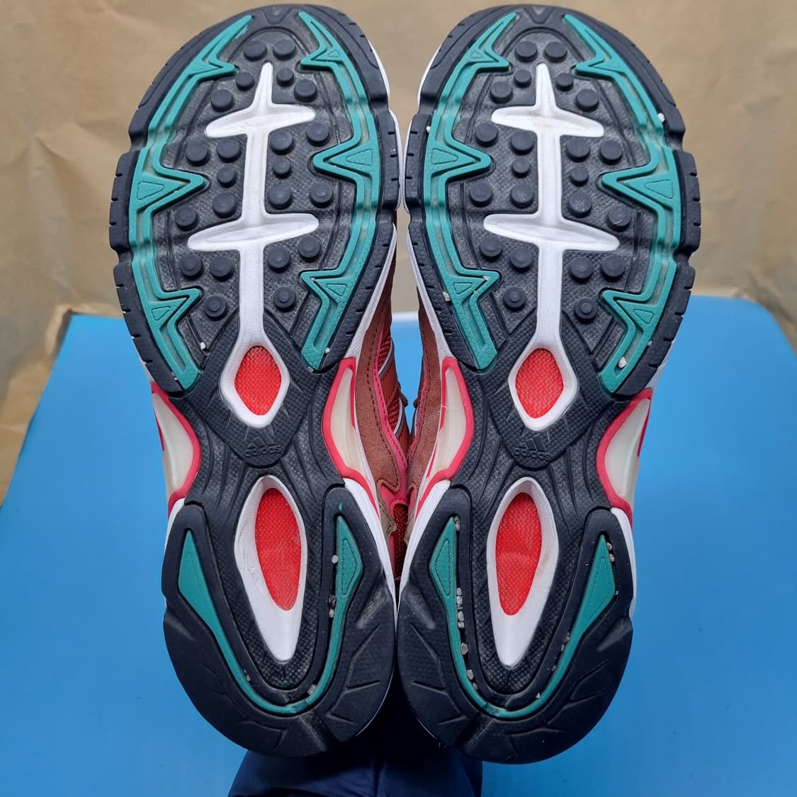 아디다스 템퍼런 남성운동화270  상품이미지3