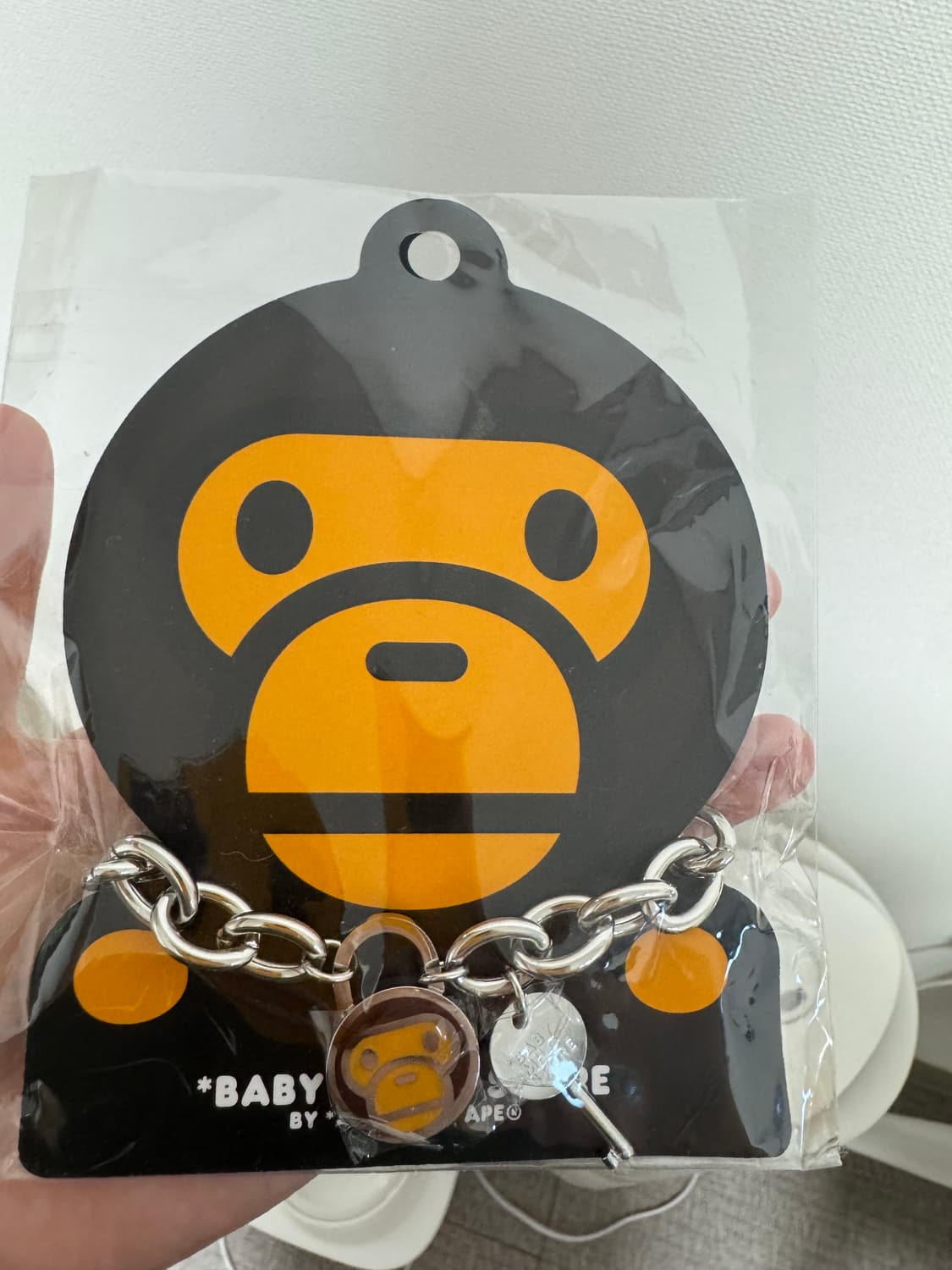 베이프 팔찌 (새상품) 상품이미지1