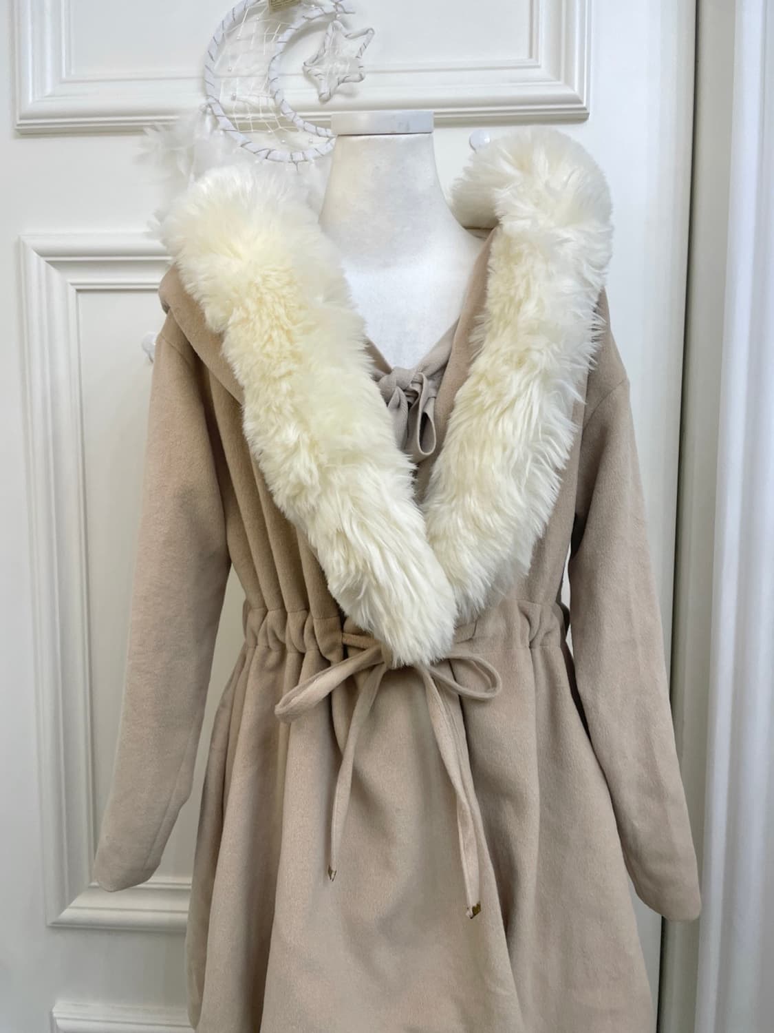 beige fur point waist bow lovely coat 상품이미지4