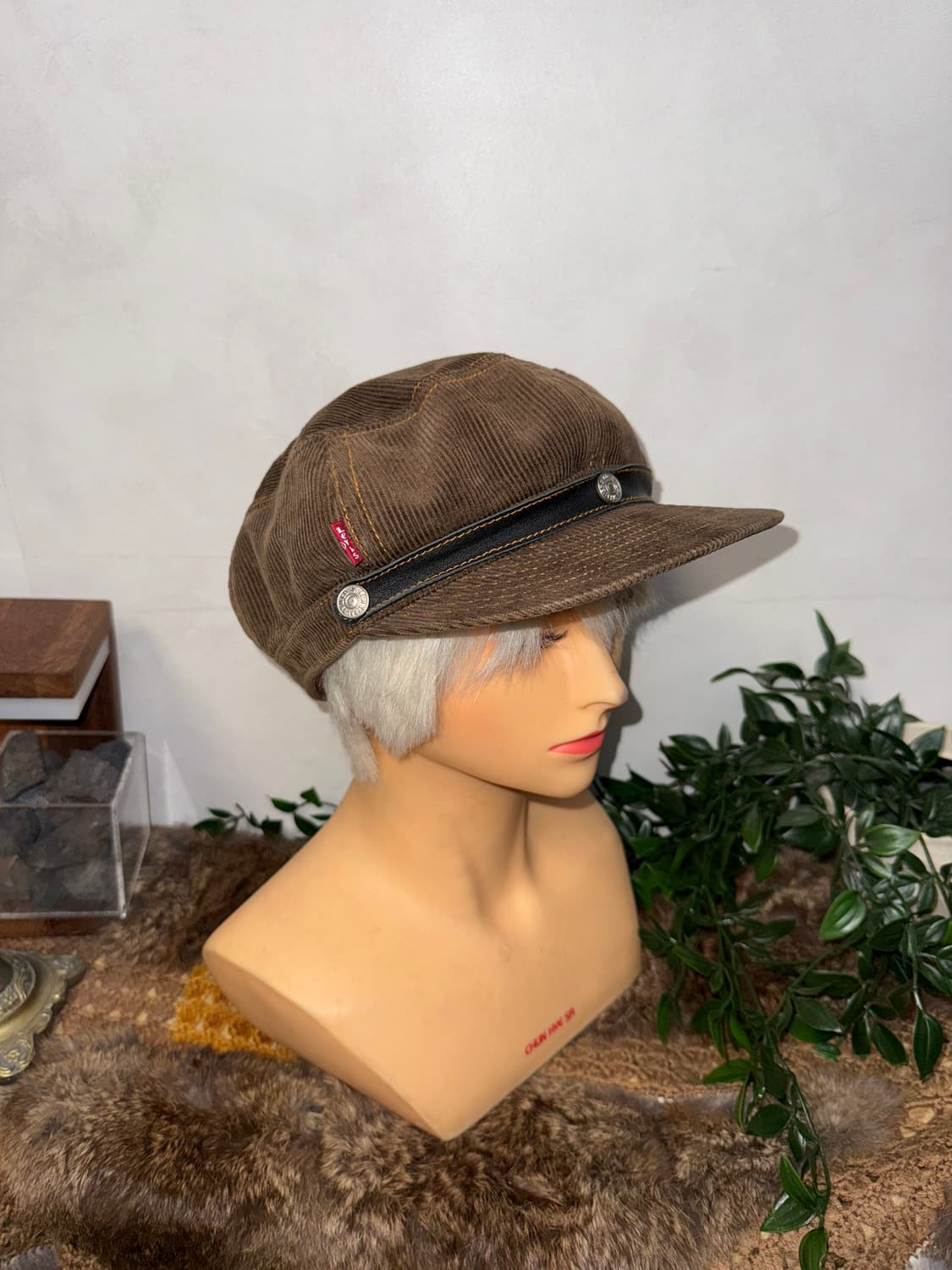 Levi’s brown corduroy newsboy cap 상품이미지5