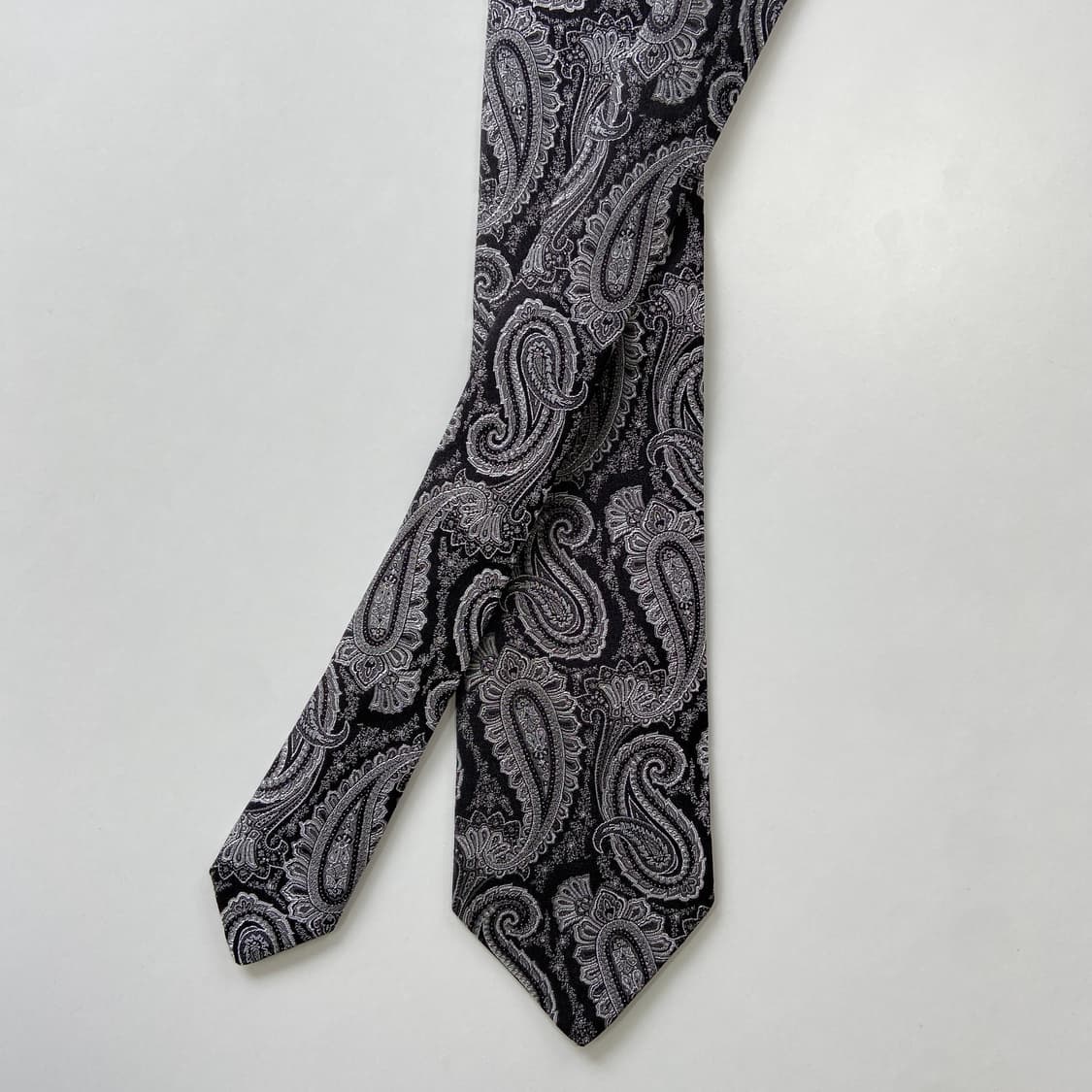 더반(D'URBAN) 명품 정품 페이즐리 넥타이 8.3cm 상품이미지1