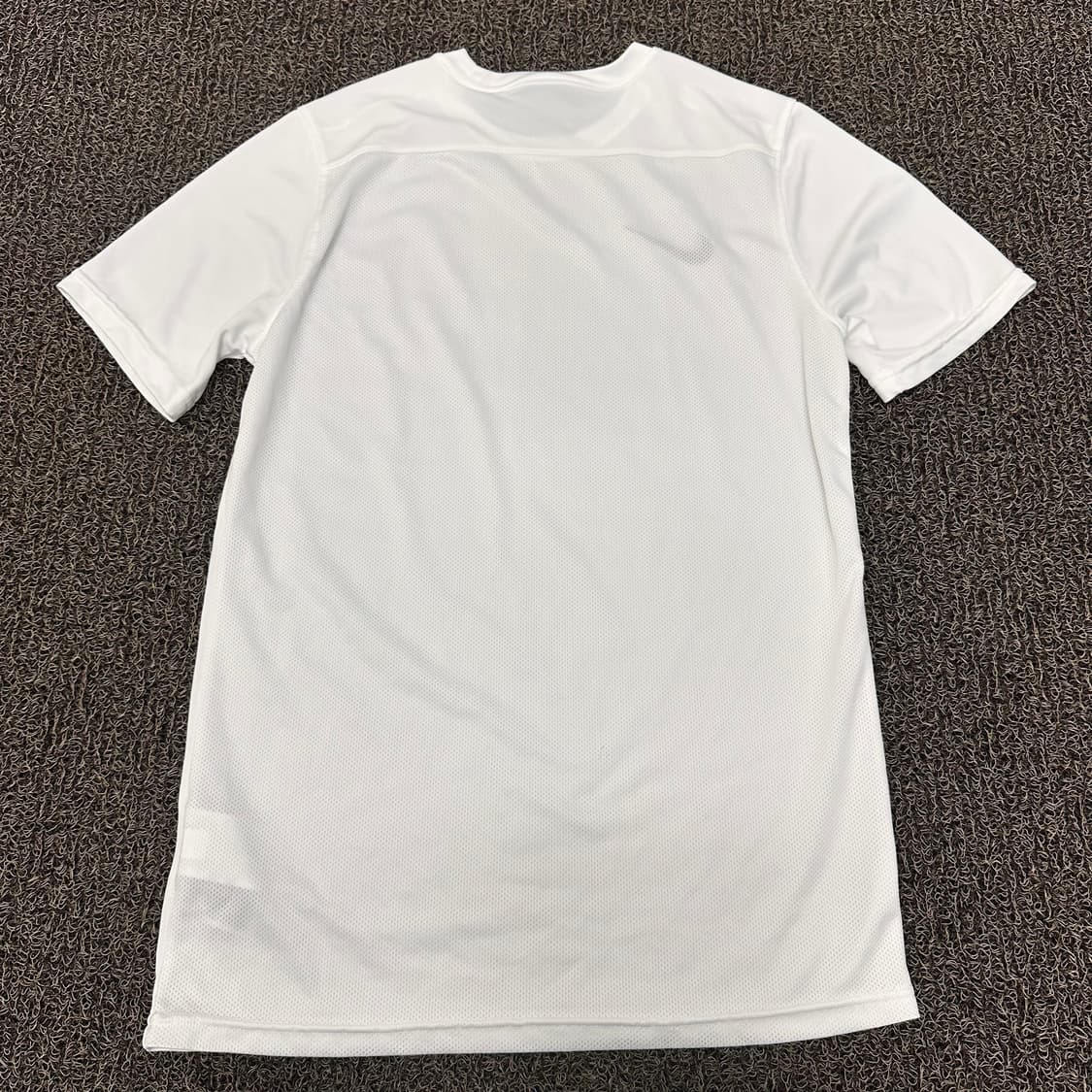 NIKE 나이키 드라이핏 기능성 반팔티셔츠 화이트 운동복 M 상품이미지5