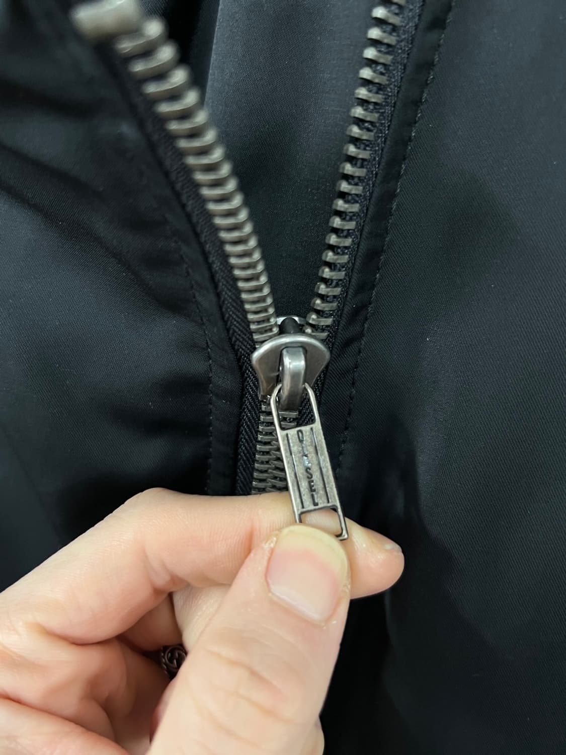 디젤 사선집업 안감 누빔 라이더 자켓 상품이미지4