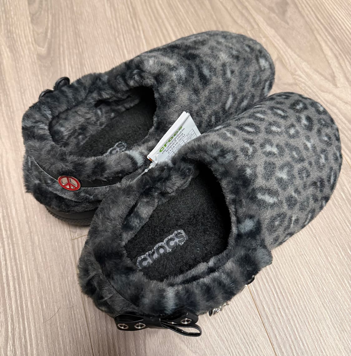 크록스 클래식 언퍼게터블 레오파그 클로그 250 상품이미지2