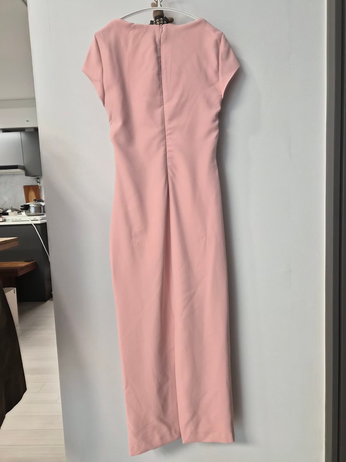 택있는새상품자라(ZARA) 핑크 벨티드 하트넥 롱 원피스 상품이미지3