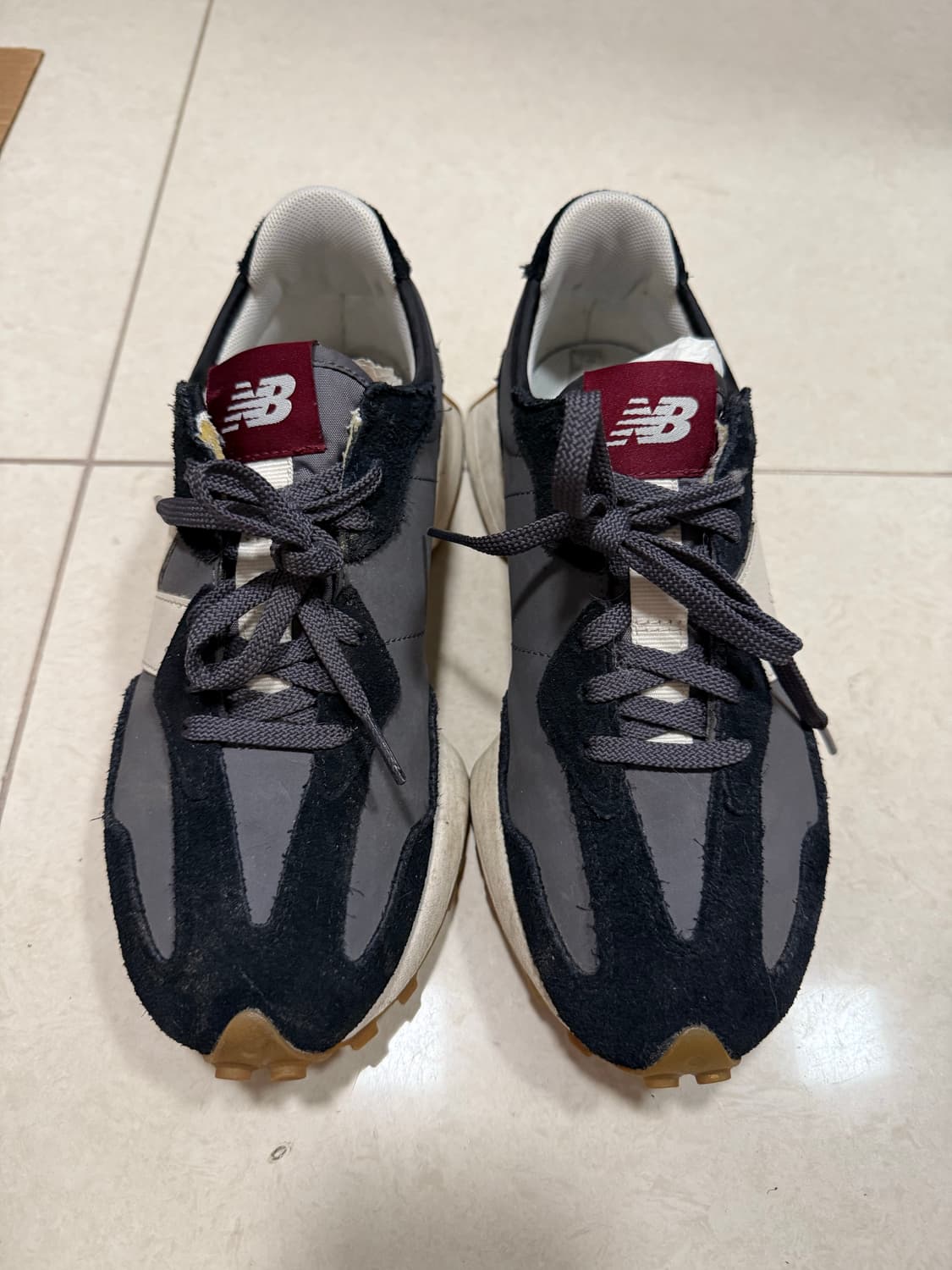 뉴발란스 327 블랙 문빔 245mm 상품이미지2