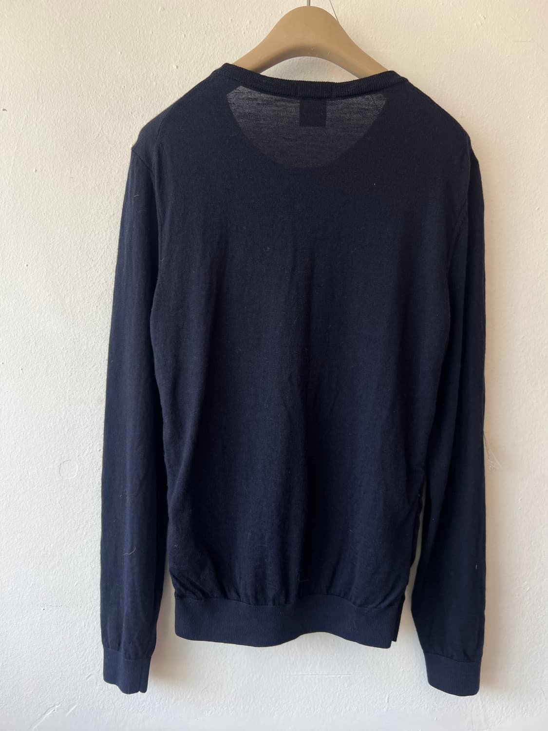 휴고보스 남성 네이비 라나버진울니트 라운드니트 상품이미지3