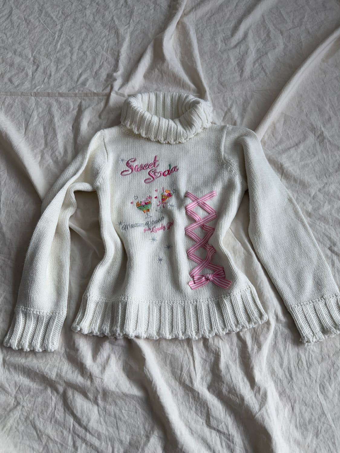 메조피아노 크림 아이보리 로걀 갸루 러블리 목폴라 딱붙 니트 상품이미지1