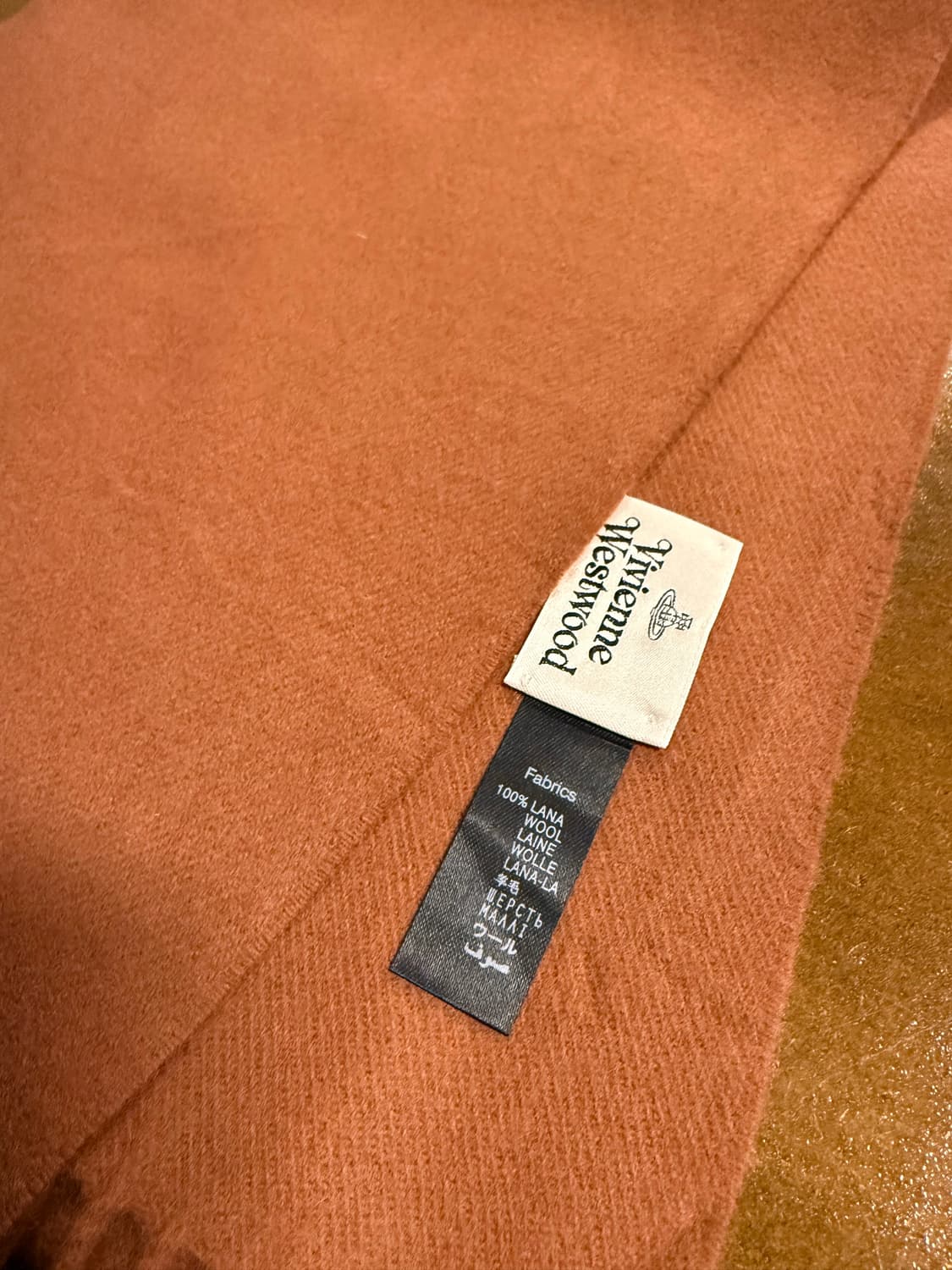 비비안웨스트우드  오브 로고 울 머플러 코랄 상품이미지4