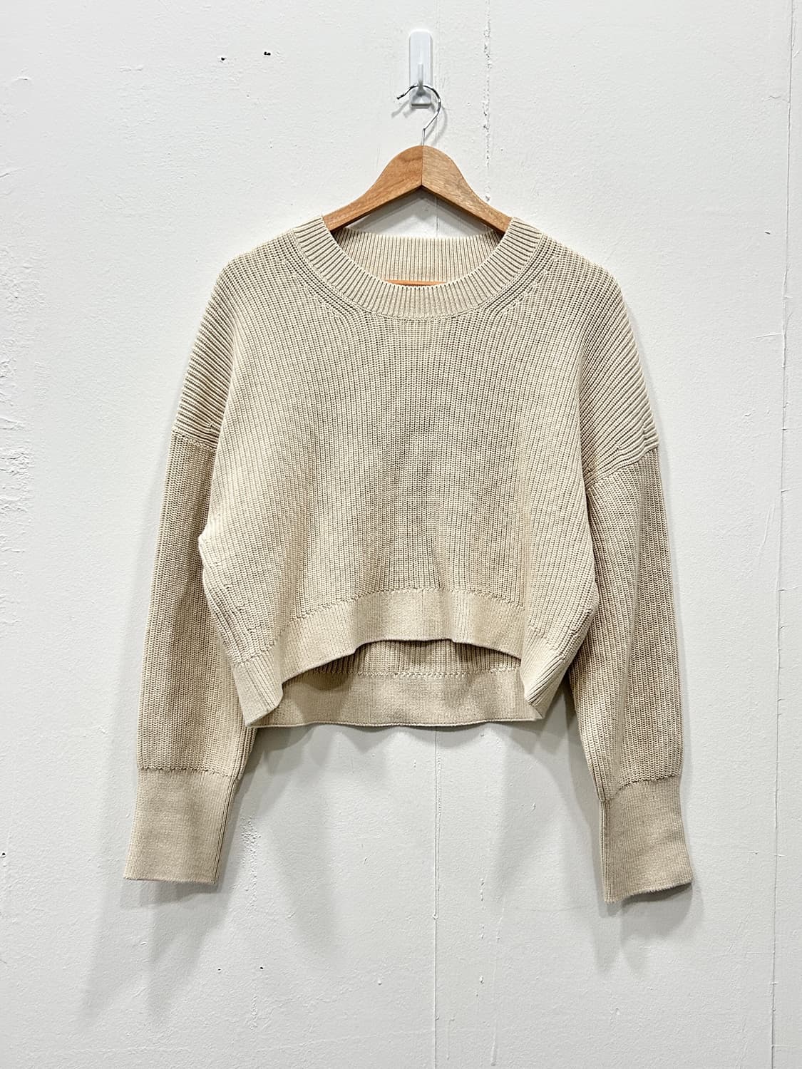 코스 COS 크롭 니트 M 아이보리 상품이미지2