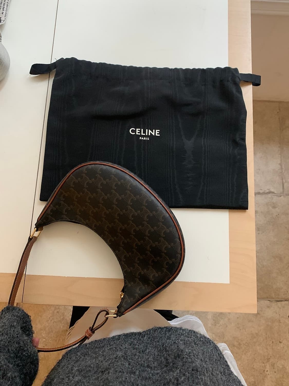 셀린느 트리오페 아바백 미듐 상품이미지10