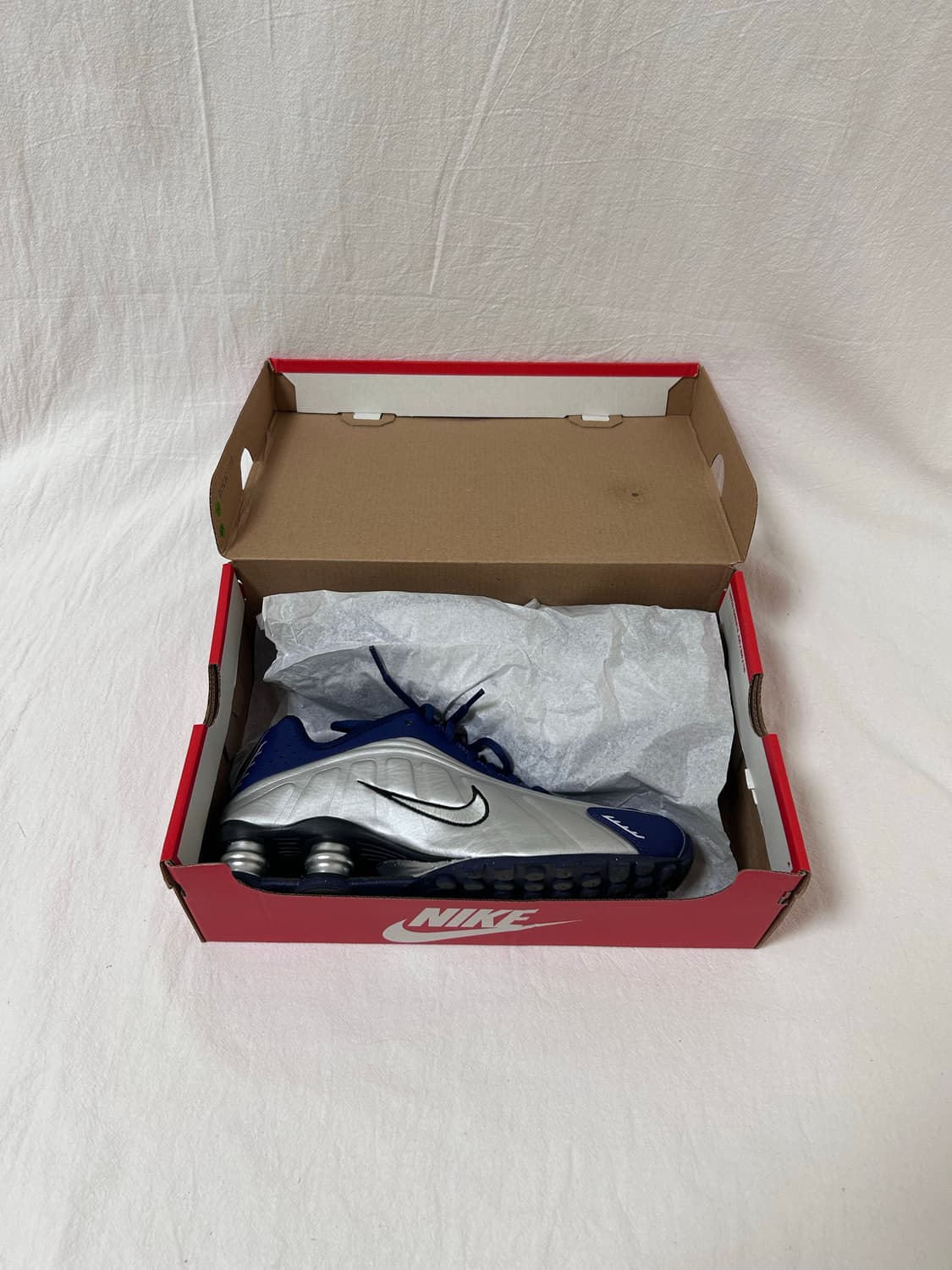 나이키 샥스 R4 네이비/실버 250mm 상품이미지1