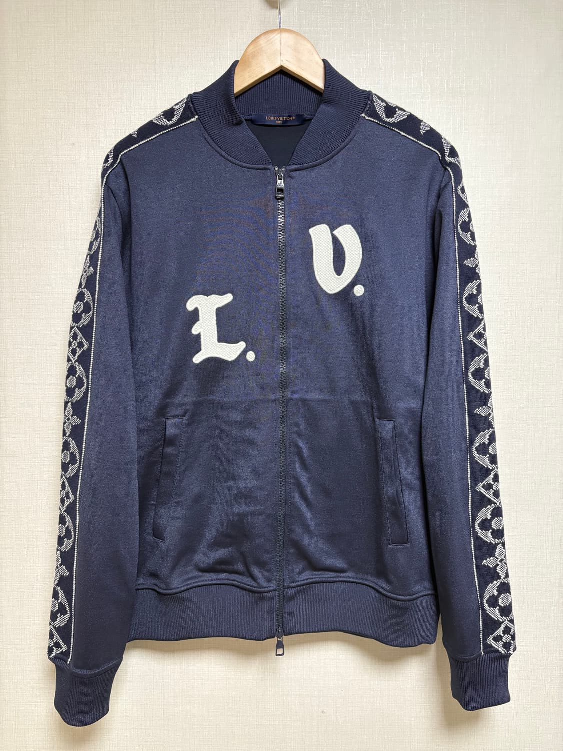 [L/새상품급] 루이비통 모노그램 사이드로고 플라워 집업 자켓 상품이미지1