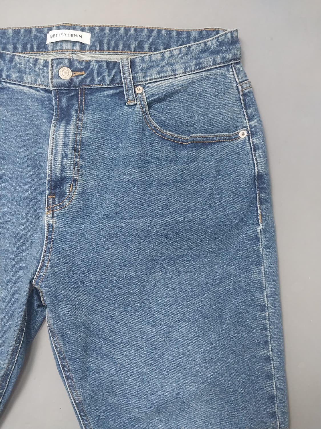 [36] 탑텐 배러데님 중청 스톤워싱 테이퍼드진 청바지 상품이미지4