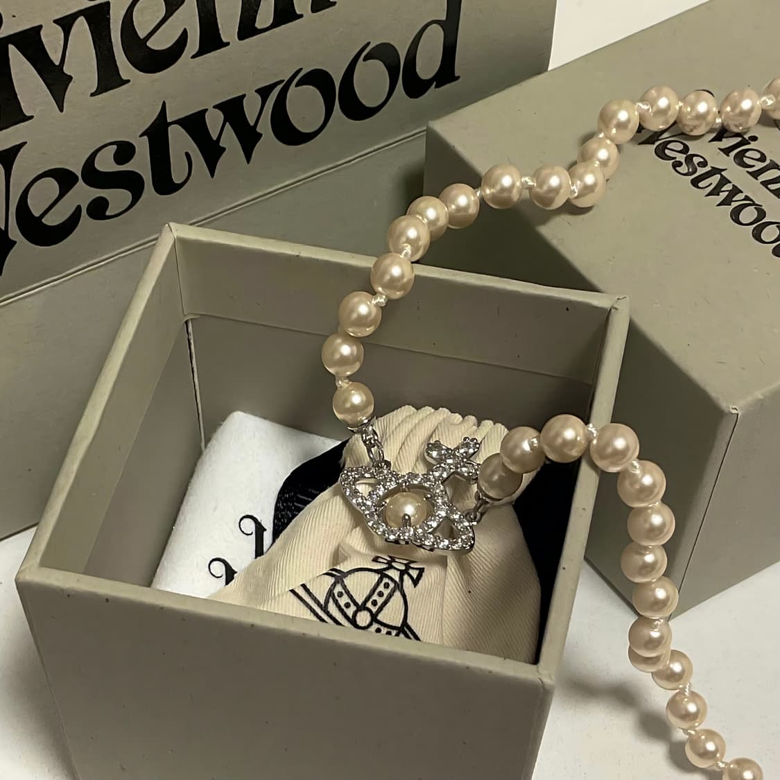 풀박스) 비비안웨스트우드 올림피아 펄 진주 초커 목걸이 상품이미지2