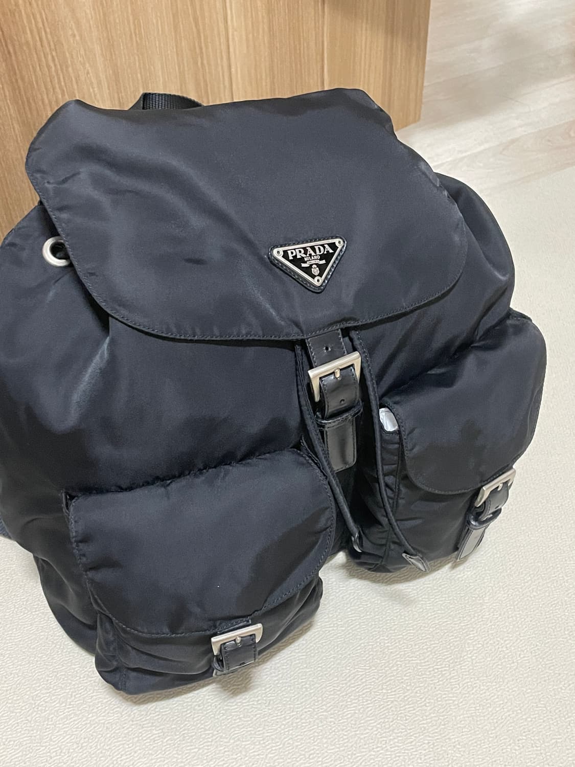 프라다 백팩 미디움 상품이미지2