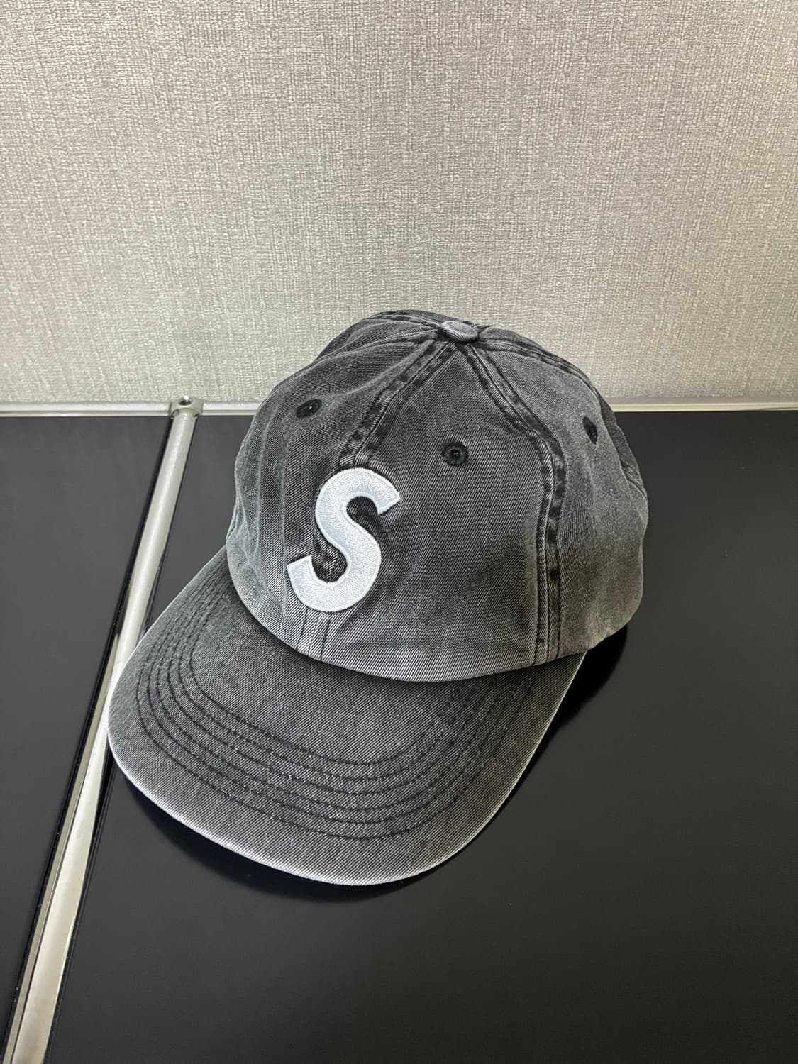 슈프림 s로고 볼캡 상품이미지1