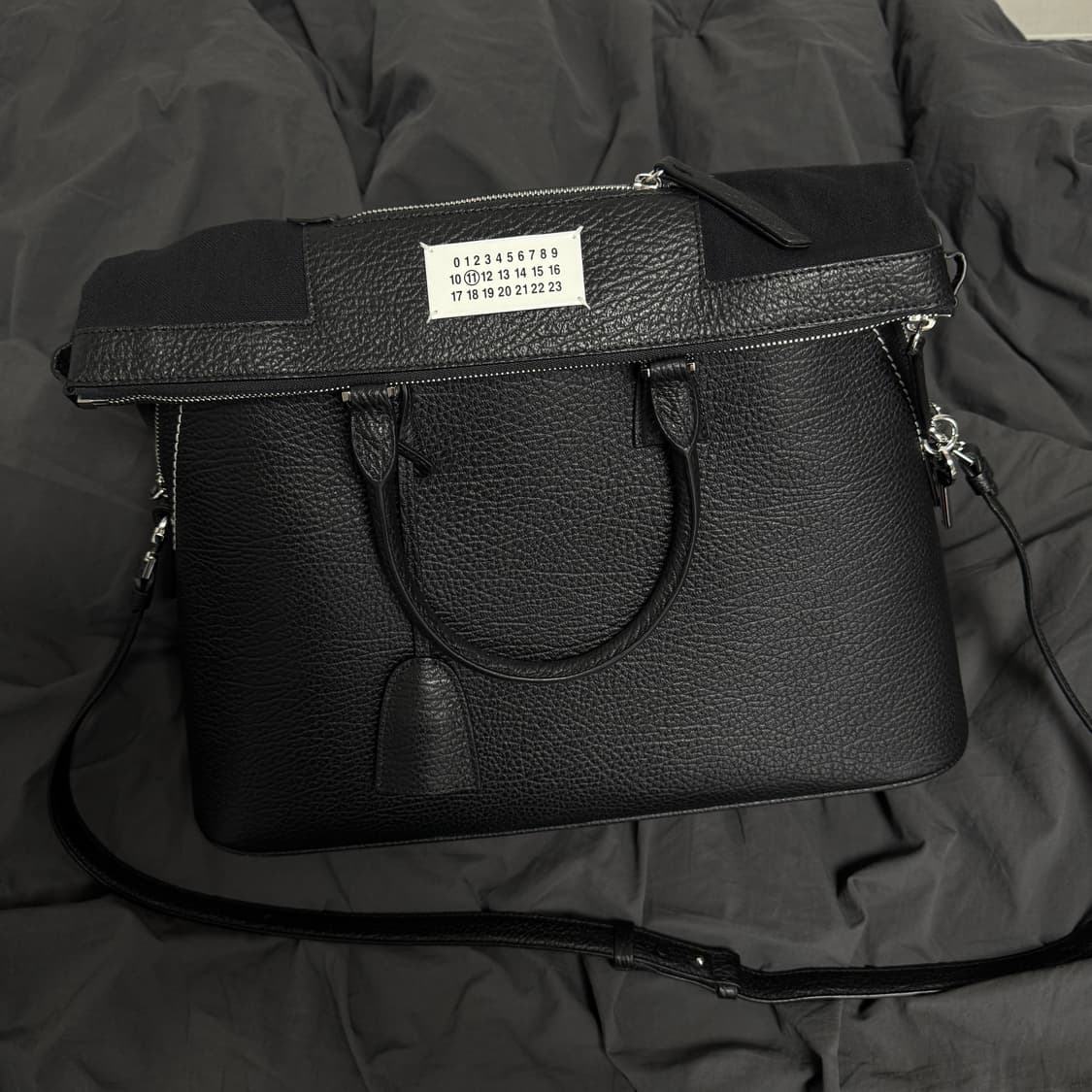 메종 마르지엘라 5AC 클래식 블랙 라지 토트백 상품이미지3