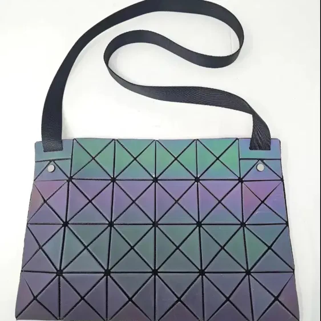 바오바오 이세이미야케 루프 매트 숄더백 상품이미지2