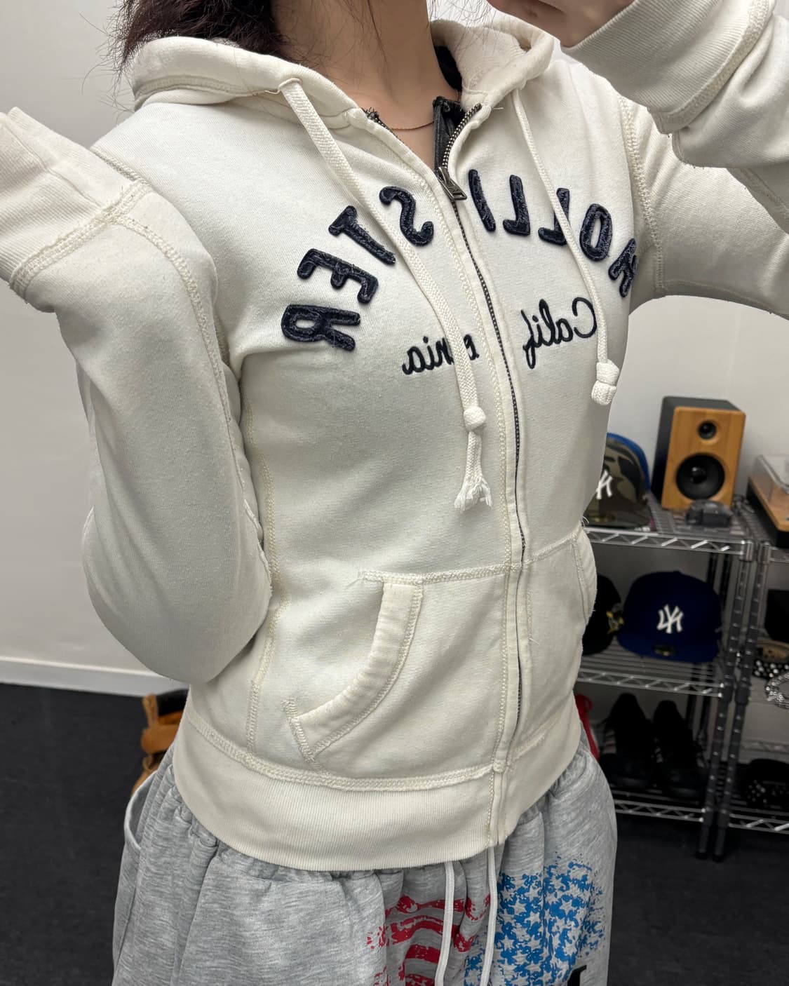 홀리스터 아치로고 후드집업 상품이미지2