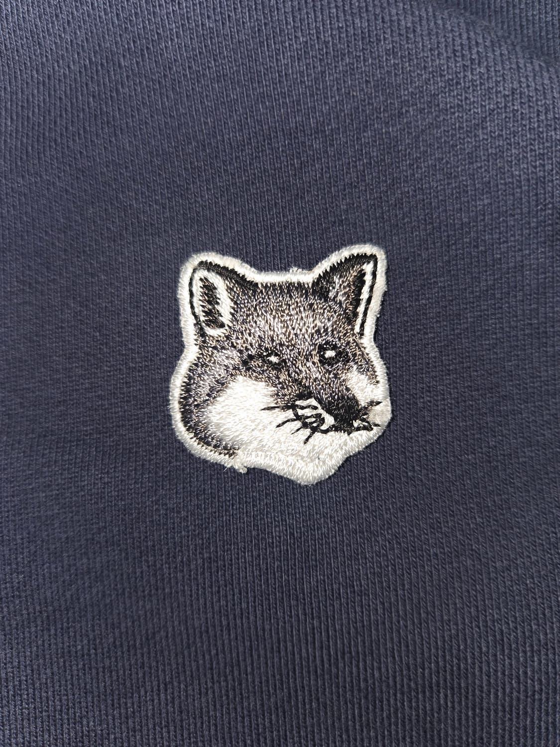 메종키츠네 그레이 폭스 헤드패치 클래식 스웻셔츠 네이비 상품이미지2
