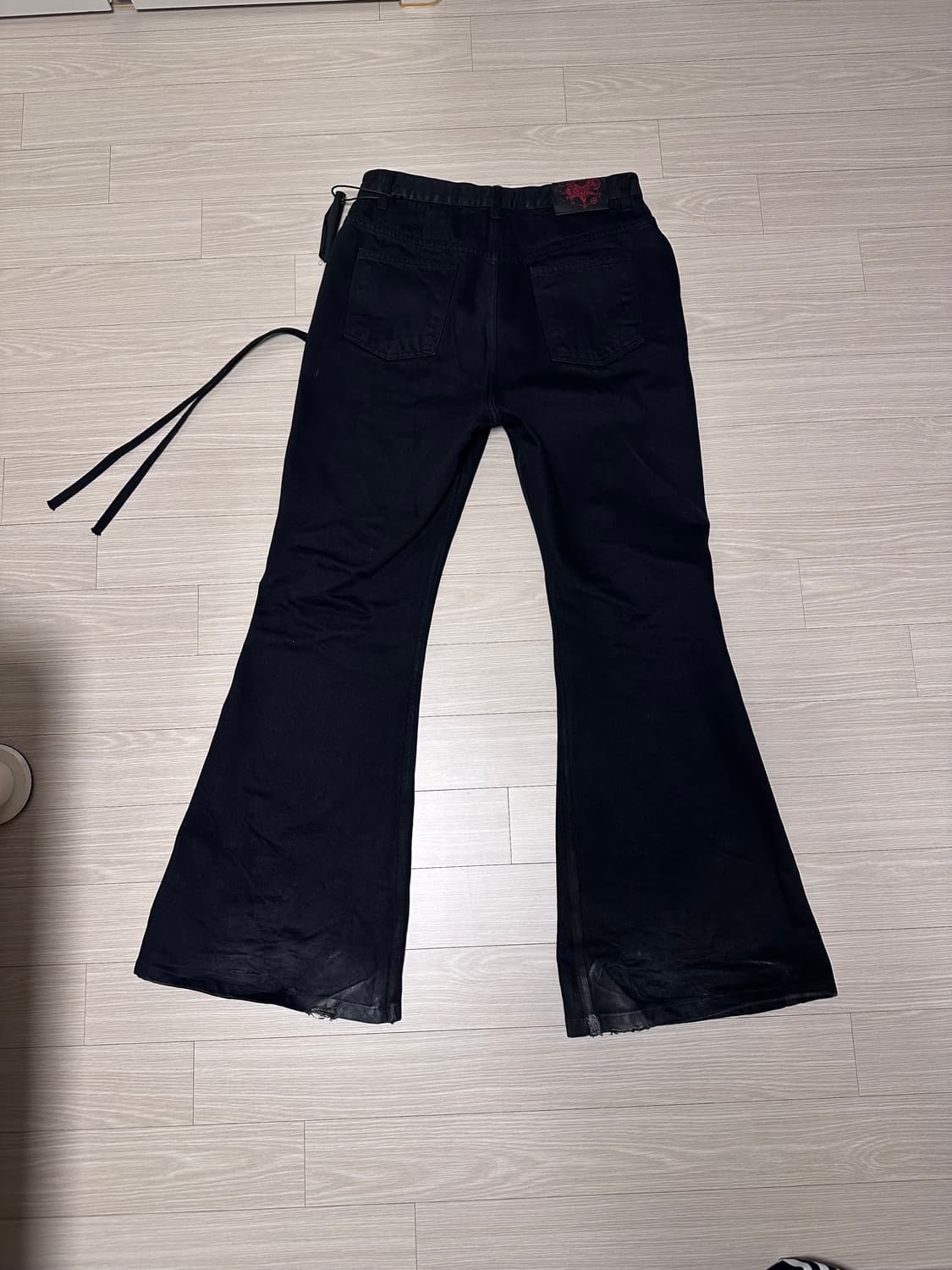 에모스탠스클럽 레더 패치 플레어진 1사이즈 상품이미지2