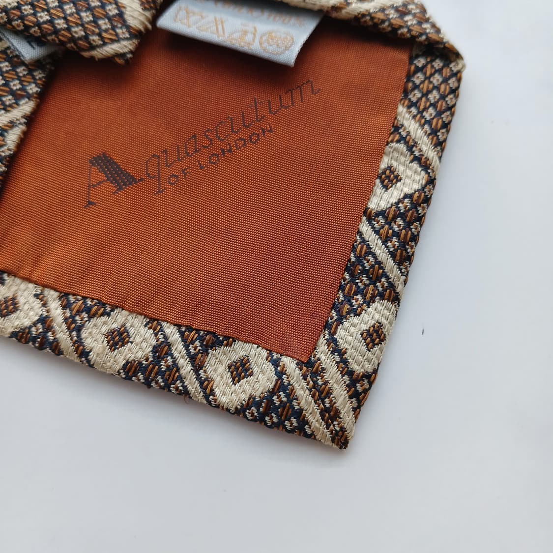 아쿠아스큐텀 실크 베이지 기하 패턴 넥타이 9.6cm A등급 A18793 상품이미지7