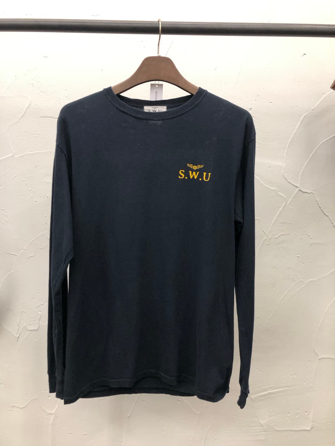 swu 그래픽 롱슬리브 상품이미지1
