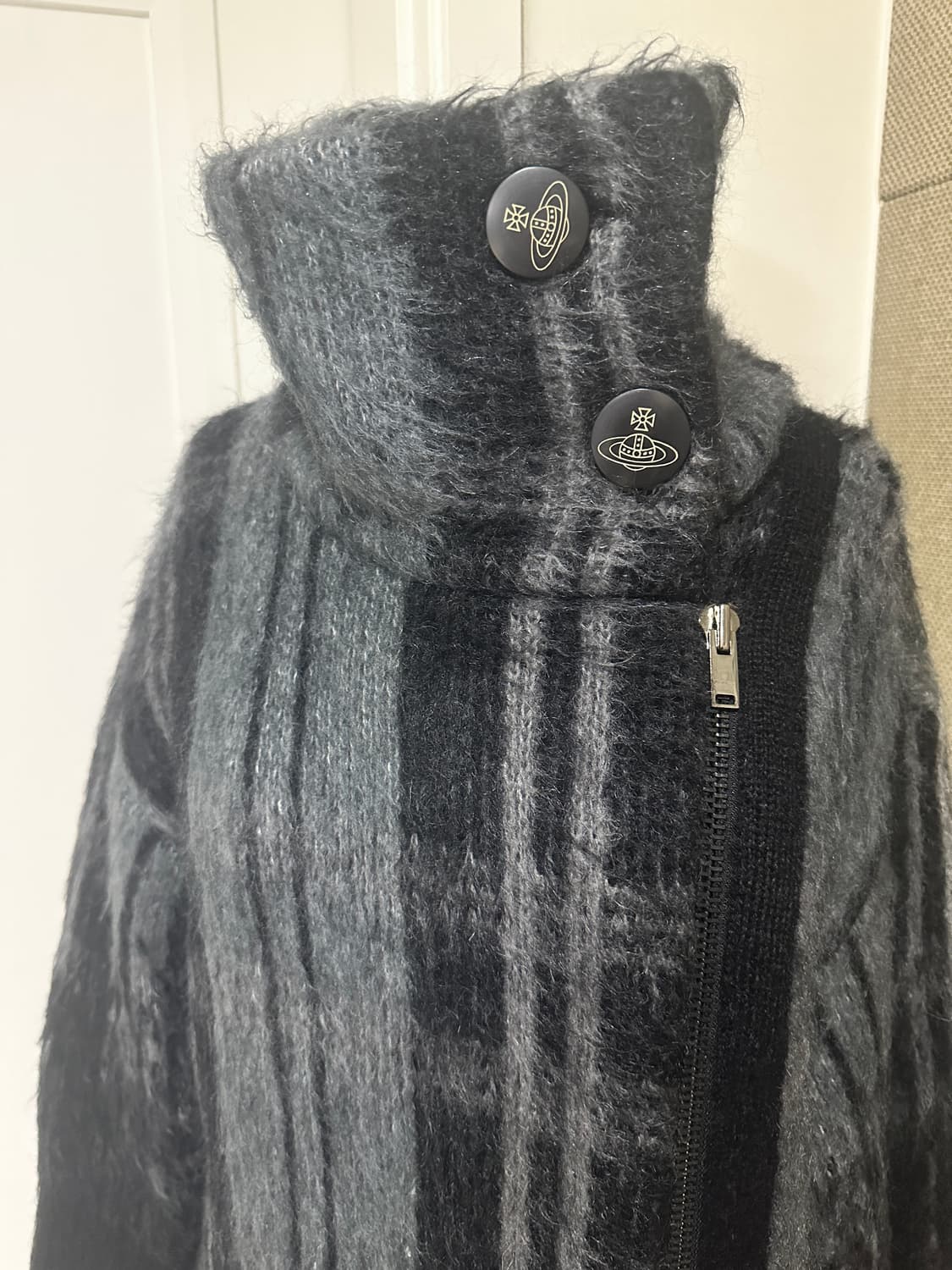 비비안웨스트우드 체크 orb로고버튼 2way 지퍼코트 상품이미지1