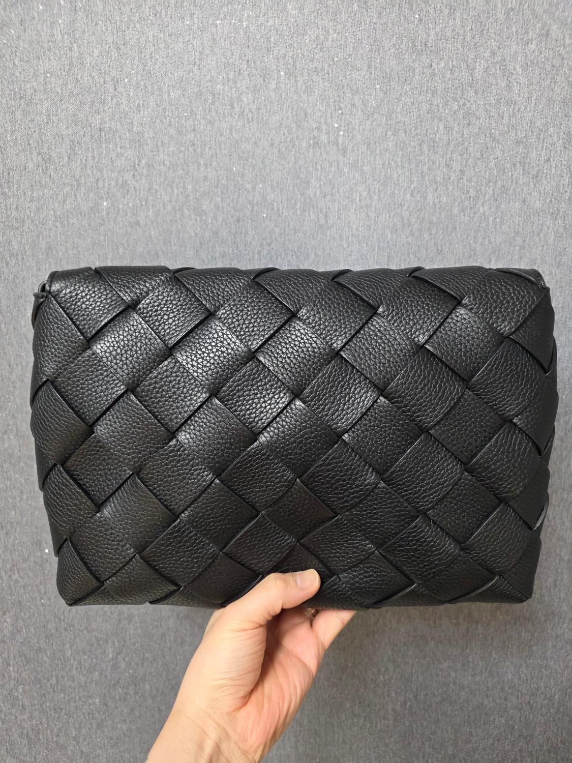 보테가베네타 라지 디아고 크로스백 상품이미지2