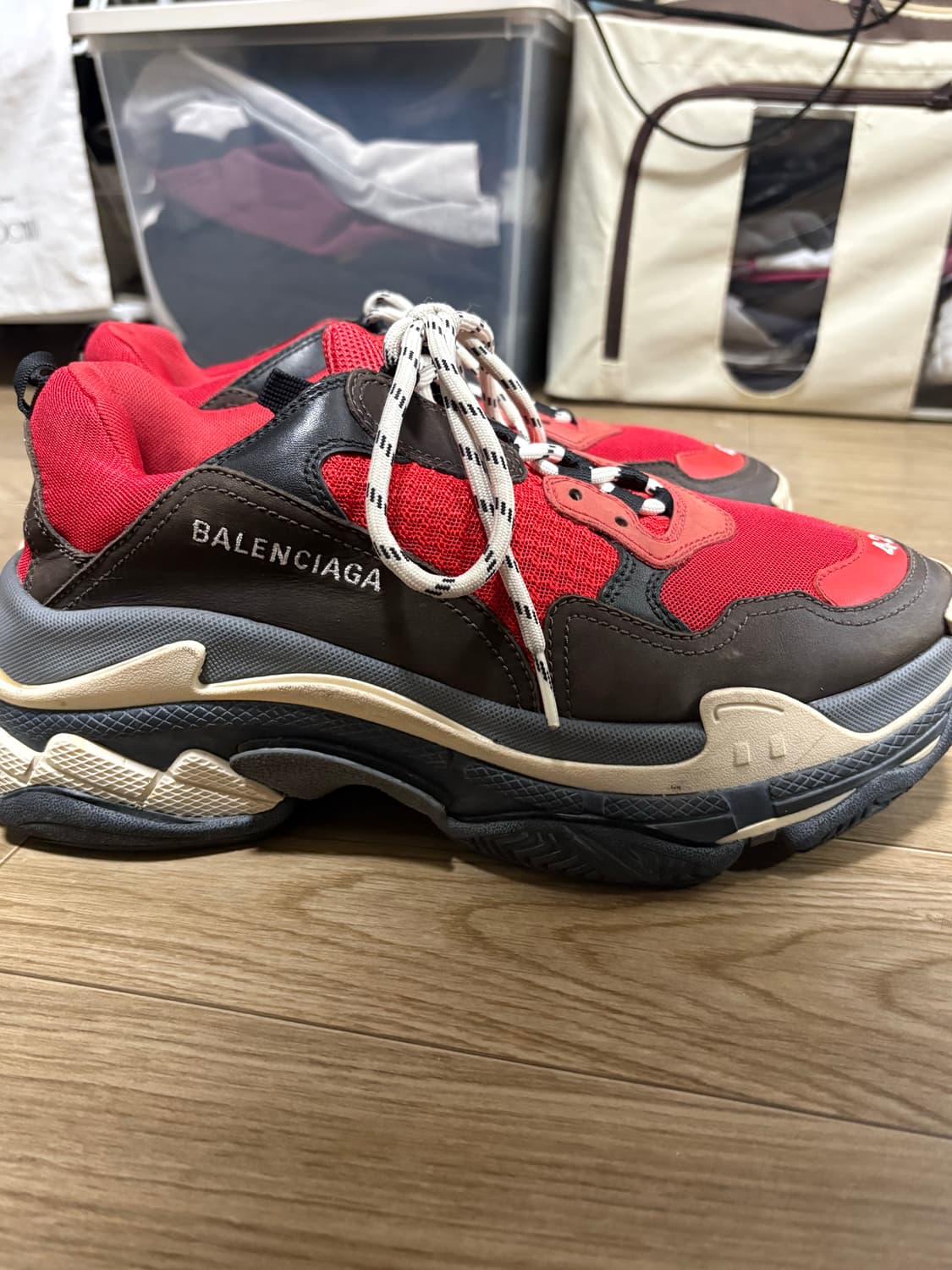 발렌시아가 트리플S 스니커지 42 데드풀 에디션 상품이미지2