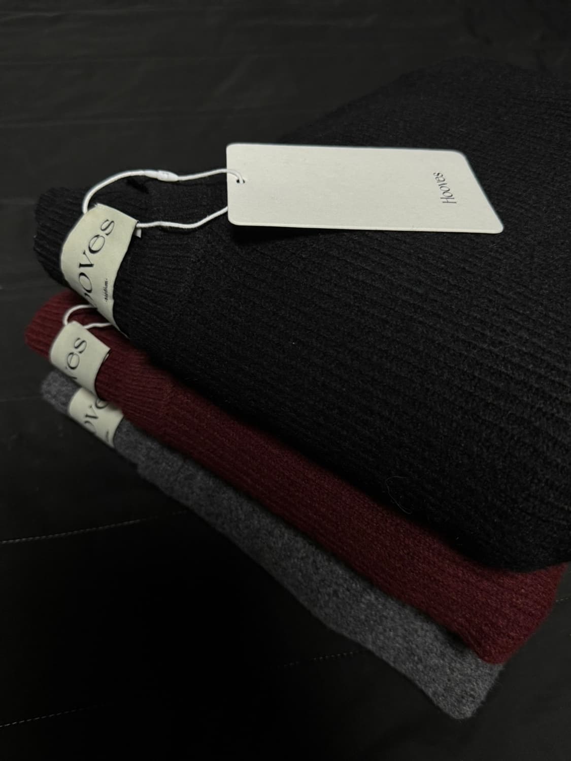 후브스 울블랜드 크롭 니트 블랙/레드/그레이 (M) 상품이미지2