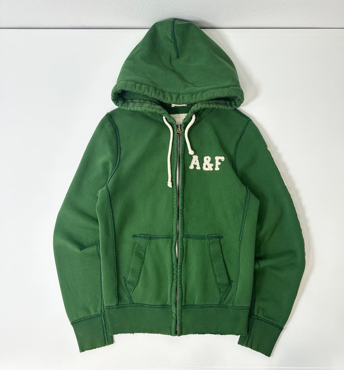 아베크롬비 데미지 말차컬러 스펠로고 후드집업 상품이미지3