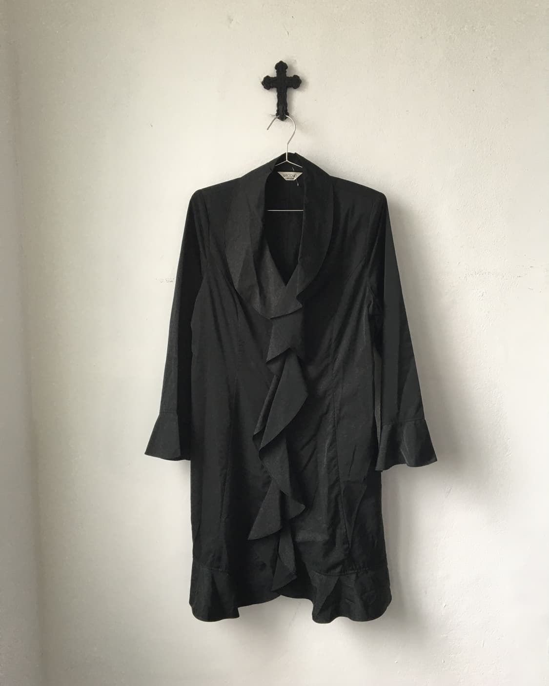Speccio ruffle glossy coat 상품이미지2