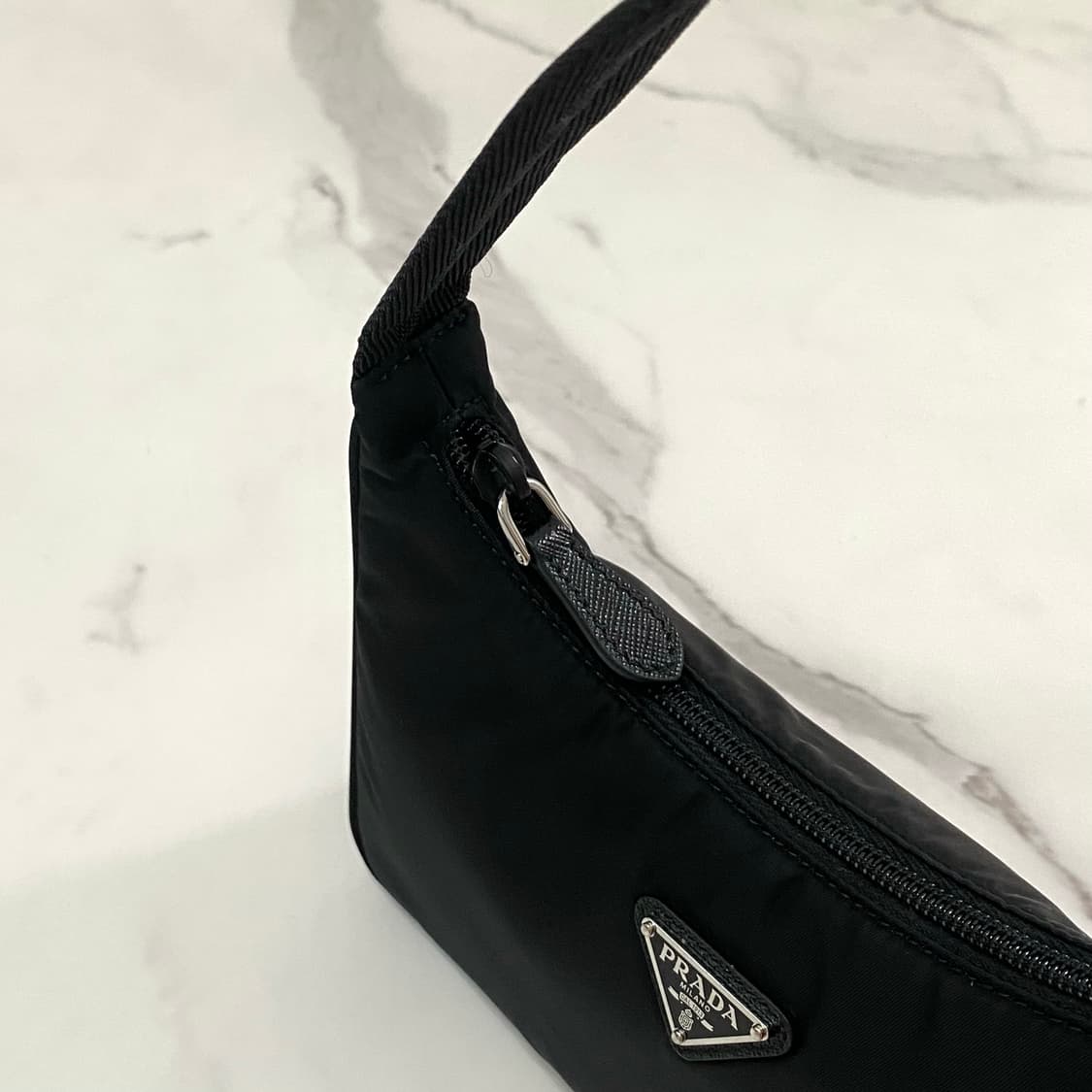 프라다 리에디션 2000 리나일론 테수토 숄더백 블랙 1NE515 상품이미지4