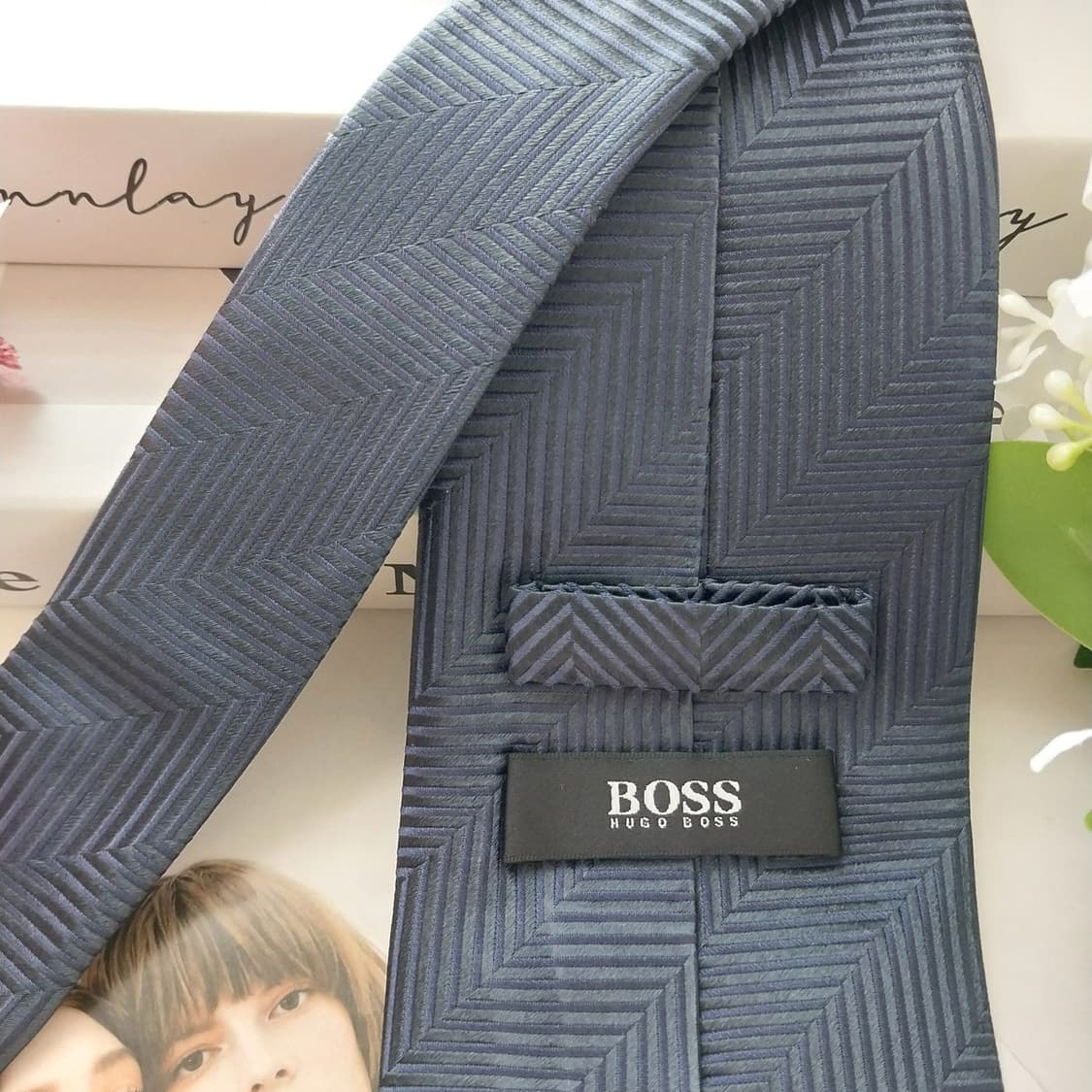 휴고보스 실크 네이비 패턴 넥타이 9.1cm A+등급 K1667
 상품이미지6