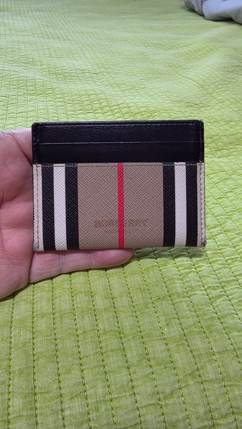 (정품) 버버리 아이콘 E-캔버스 샌돈 카드지갑/남녀공용/개인/팝니다. 상품이미지2