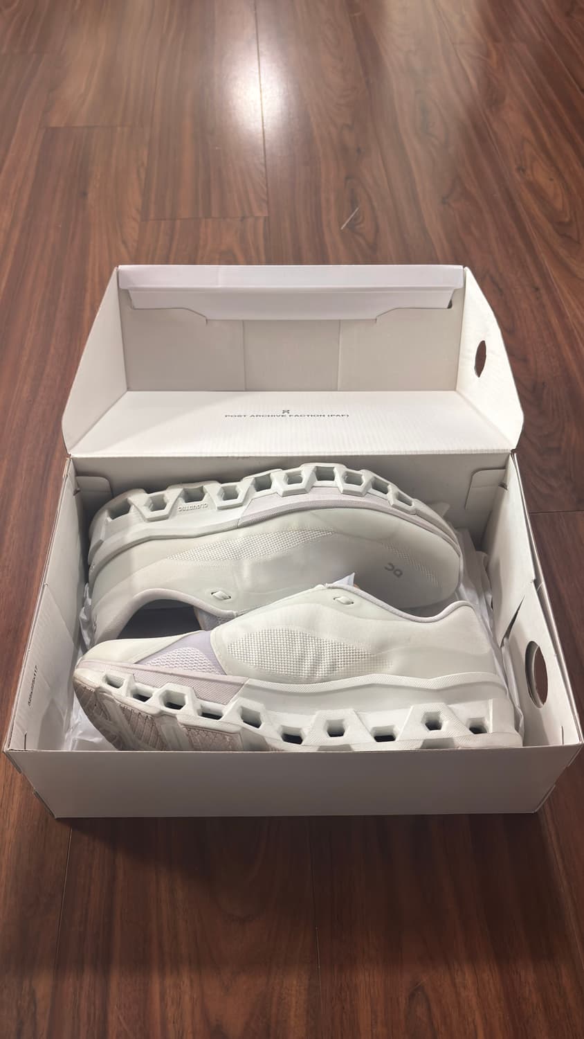 (W) 온 러닝 x 포스트 아카이브 팩션 상품이미지1