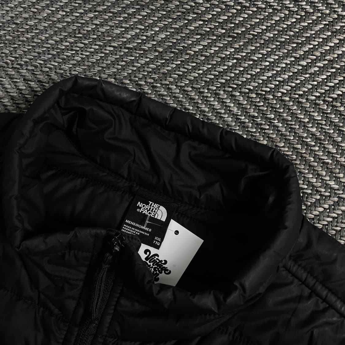노스페이스 신형 블랙 경량 다운 베스트o 3717 상품이미지5