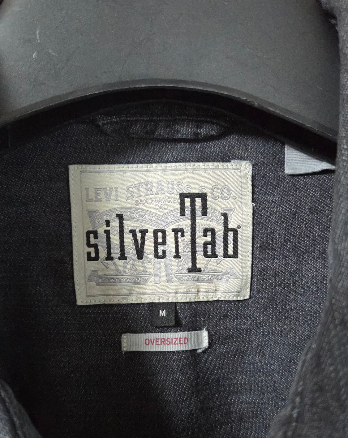 (착샷) 리바이스 실버탭 흑청 데님 오버핏 상품이미지2