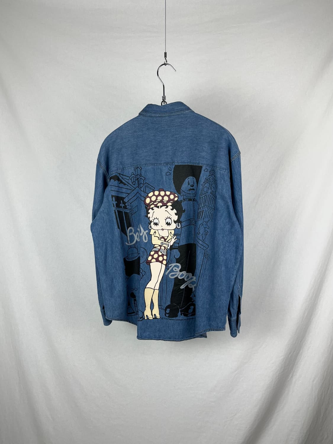 Betty Boop 백 프린팅 데님 셔츠  상품이미지1