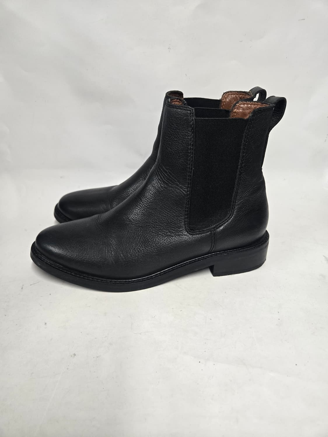 H&M 레더 블랙 첼시 부츠 240mm 상품이미지3